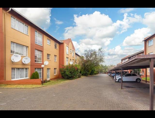 2 BEDROOM APARTMENT FOR SALE IN WELTEVREDEN PARK